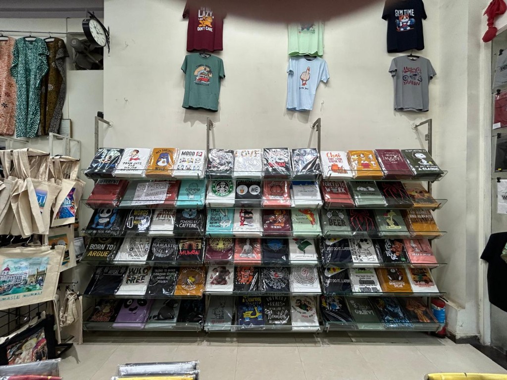 Tee display